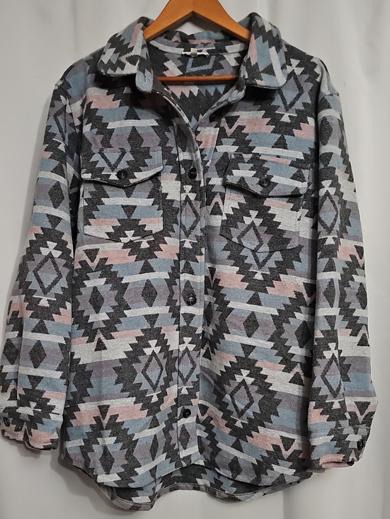 OhKayCloset Jackets & Blazers - Oversized Jacket Shacket with Pockets Size Large Gray Blue multi New